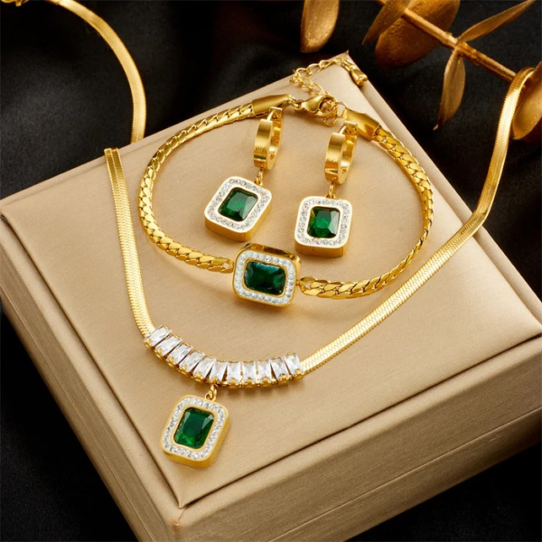 Fashion Women Square Chain Twisted Titanium Steel Electroplating Jewelry Set
