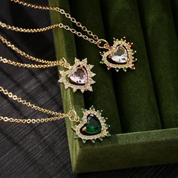 Fashion Heart Shape Copper Inlay Zircon Pendant Necklace