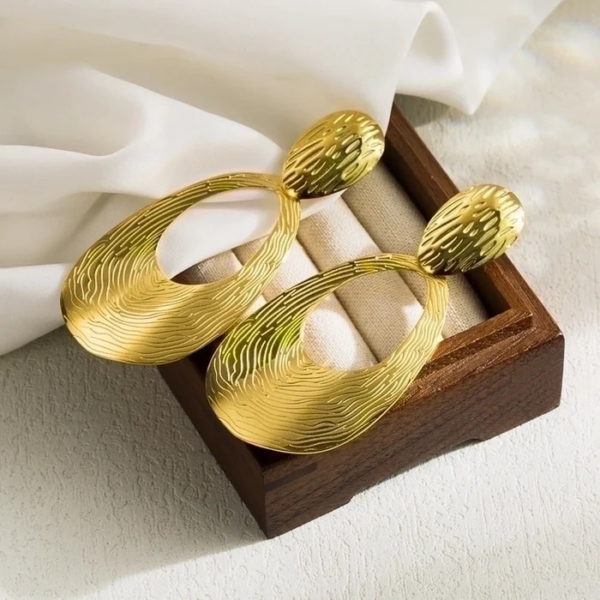 1 Pair Vintage Style Simple Style Artistic Square Oval Flower Irregular Stainless Steel Gold Plated Drop Earrings